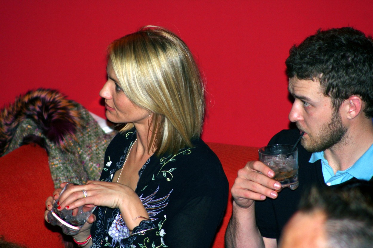 Régen minden jobb volt: az okostelefonok előtt a sztárok még sokkal vadabbul buliztak