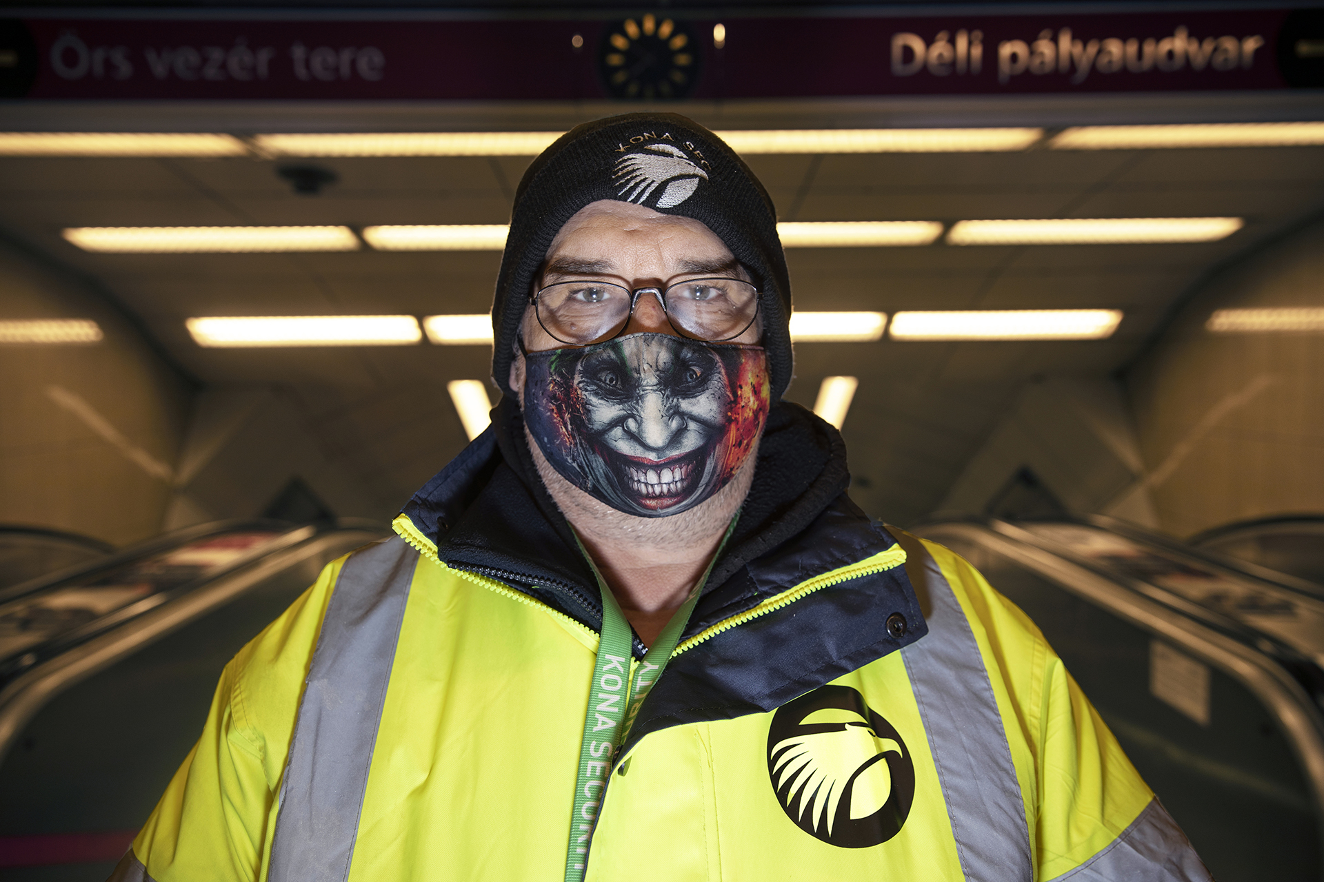 Leportréztuk a legjobb budapesti maszkokat: drog, perverz felirat, koponya és cuki állatkák a szöveten
