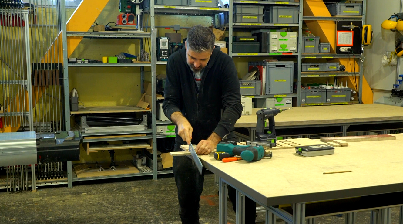 Varga Feri teljes gőzzel dolgozik.