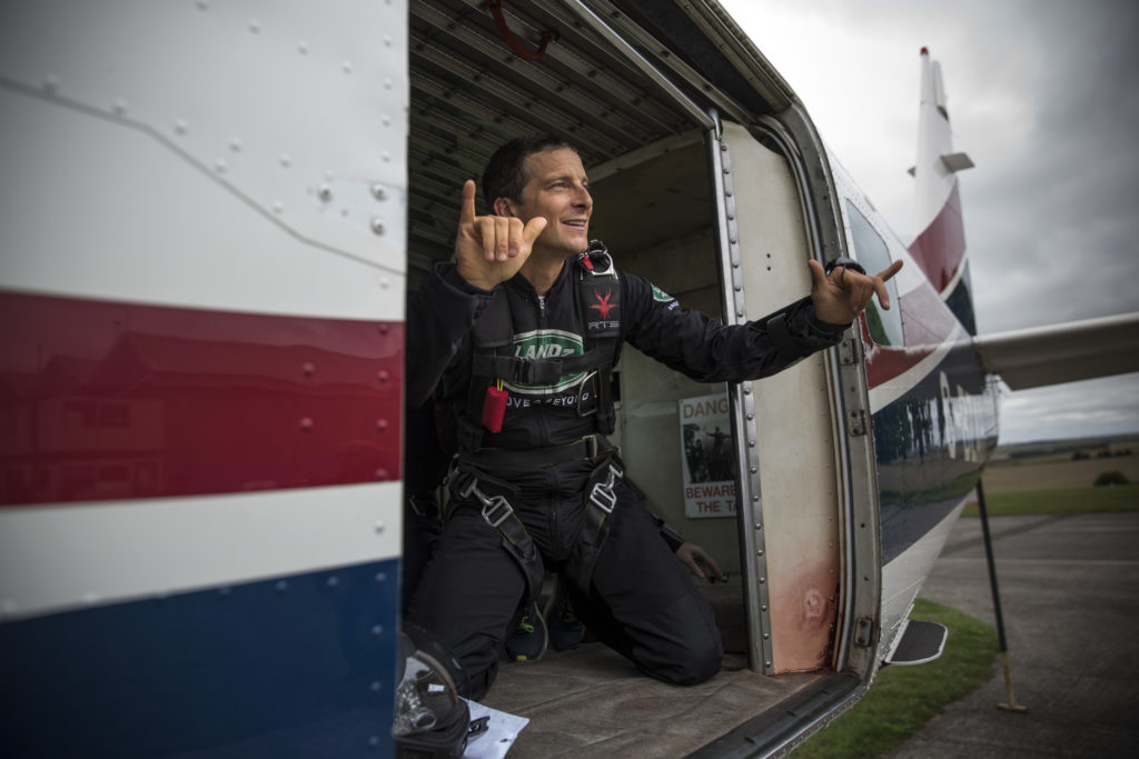 Interaktív túlélőkalanddal tér vissza Bear Grylls
