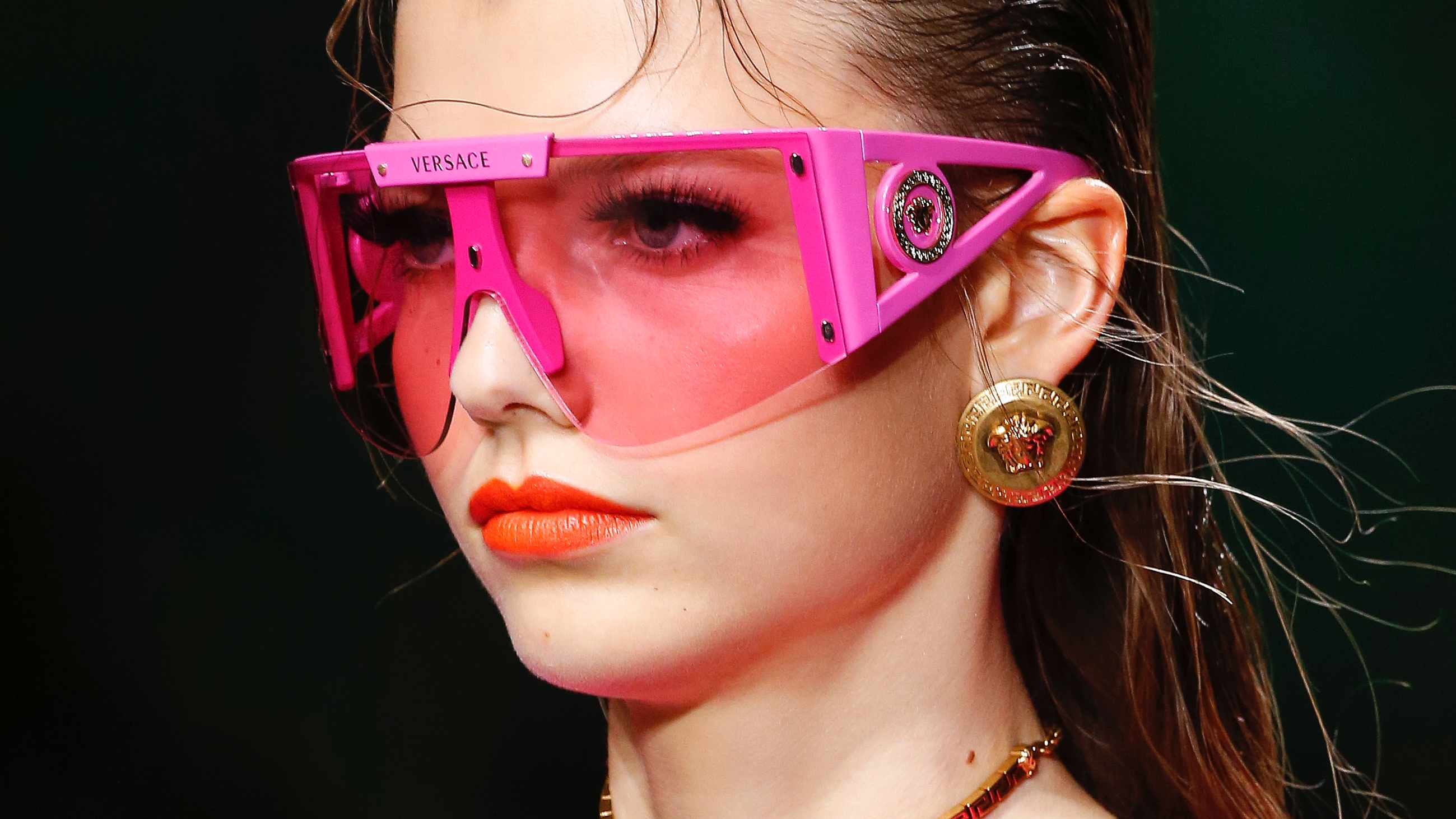 A Versace kollekciójában is megjelent