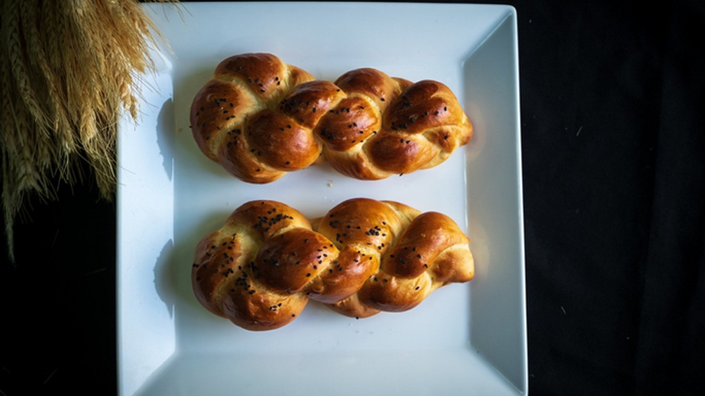 Fonott kalács: hármas fonás készítése