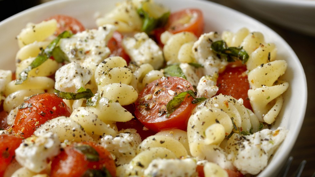 Paradicsomos tésztasaláta recept