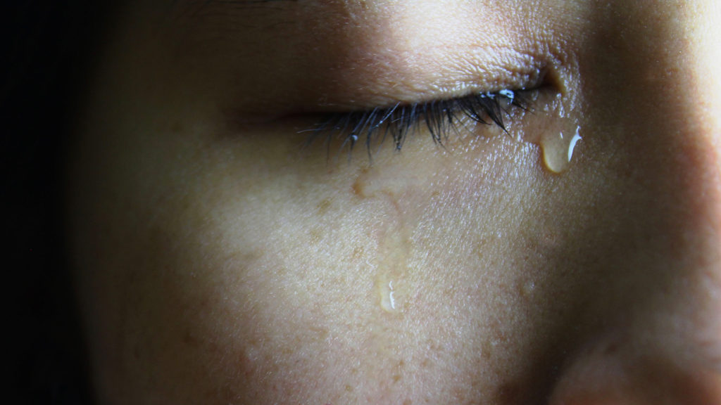 Sírószobát ajánl a kormány a lengyel nőknek