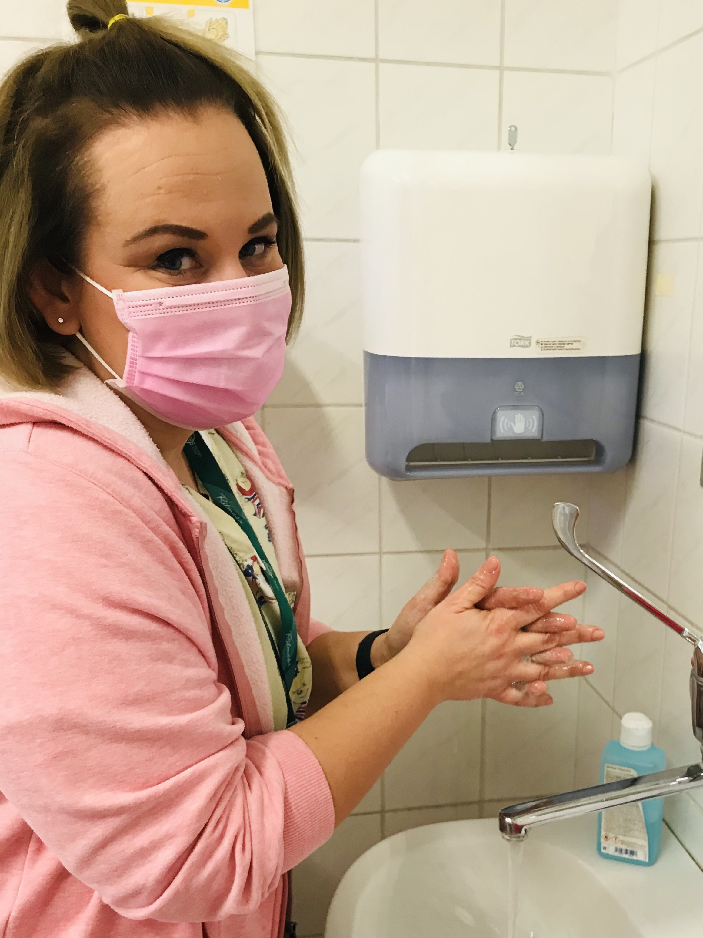 Száraz-Hollai Ágnes, ápló, Bethesda Gyermekkórház