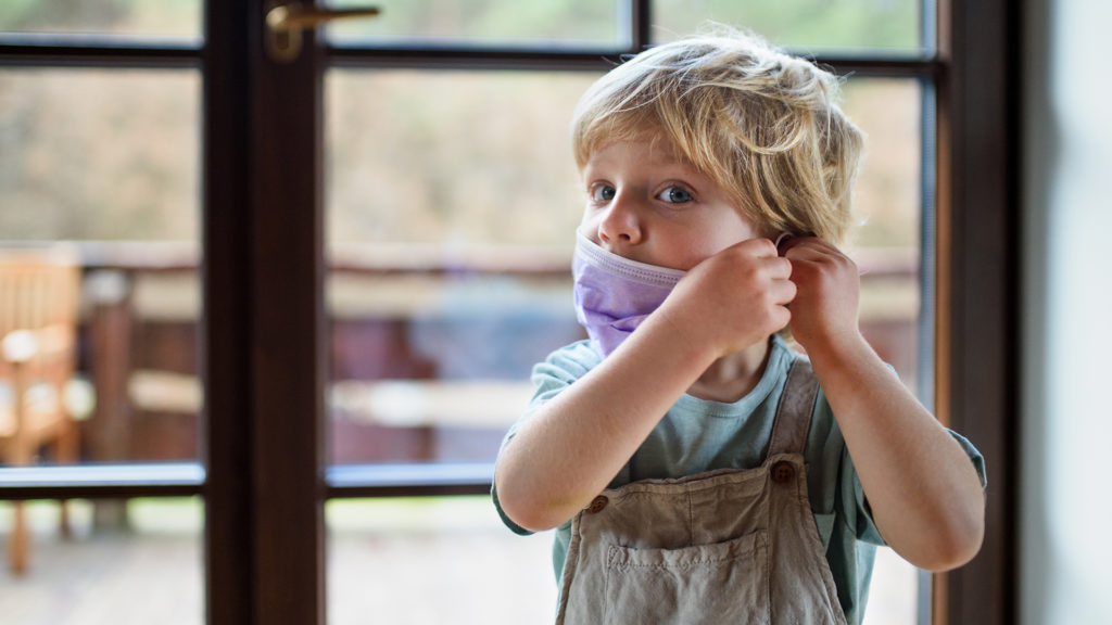Nem igaz, hogy a gyerekek 68 százalékának problémát okozna a maszkviselés