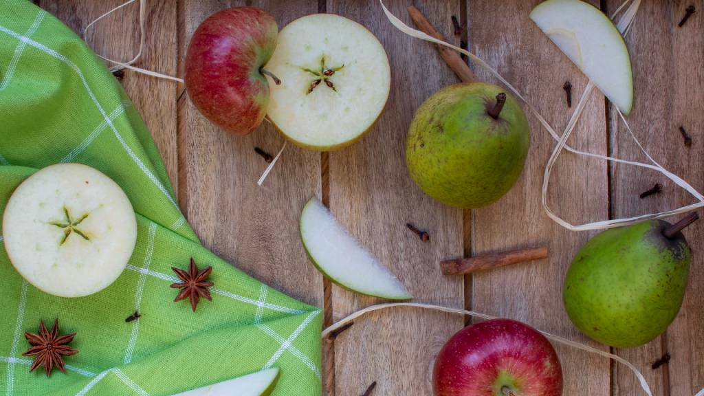 gyümölcsök fűszerek