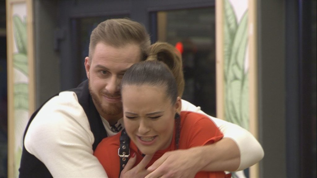 ValóVilág finálé megható pillanata: Robi a győztest ölelte, Vivi elsírta magát