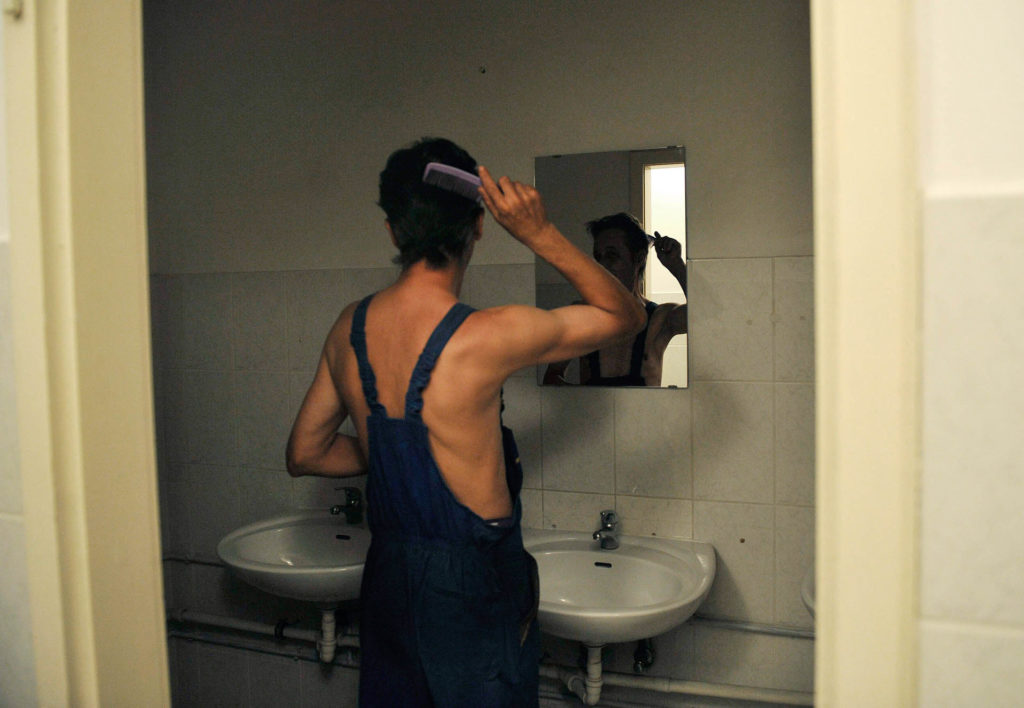 „Nyugdíjas koromig itt fogok lakni" - Ilyen az élet a munkásszállón