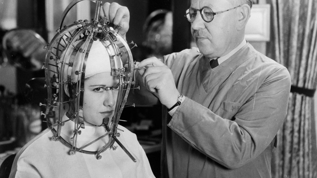 Kínzókamrára hajaznak a retro szépségszalonok