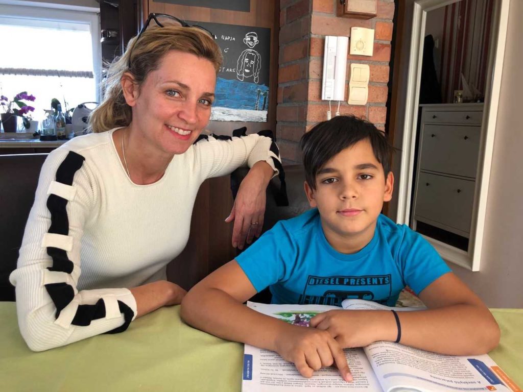 Novodomszky Éva és kisfia Marco együtt tanul (Fotó: Novodomszky Éva)
