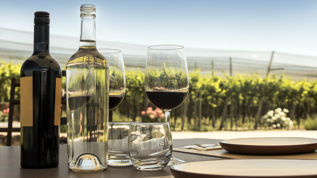 Áloimmunka: havi hárommillióért csak borozni kell