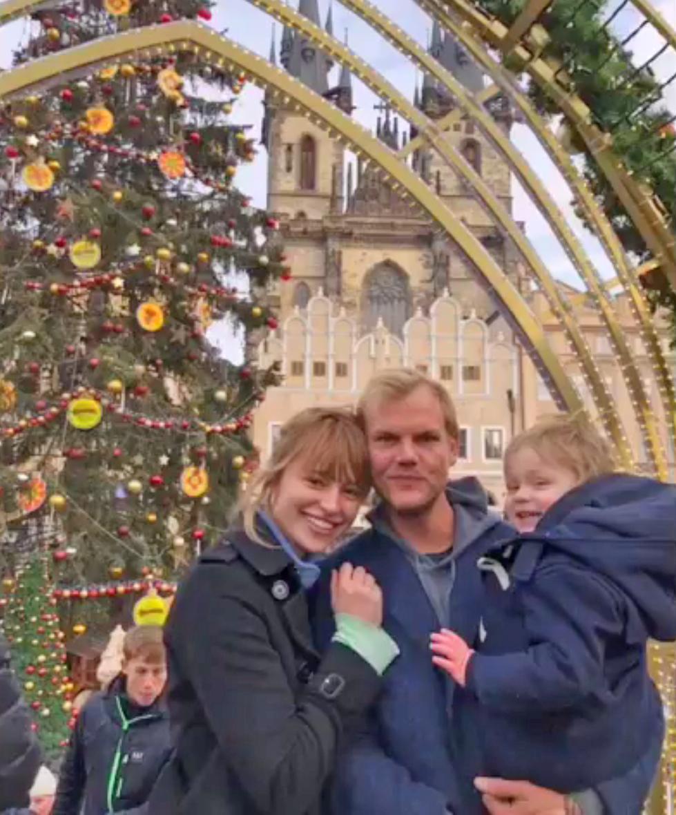 Tereza Avicii halála után osztotta meg egy megható videóban a családi képeket