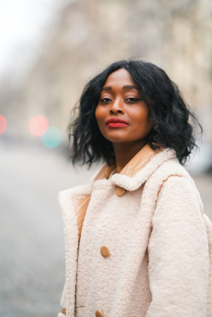 Bubi frizura vastag szálú, dús hajból