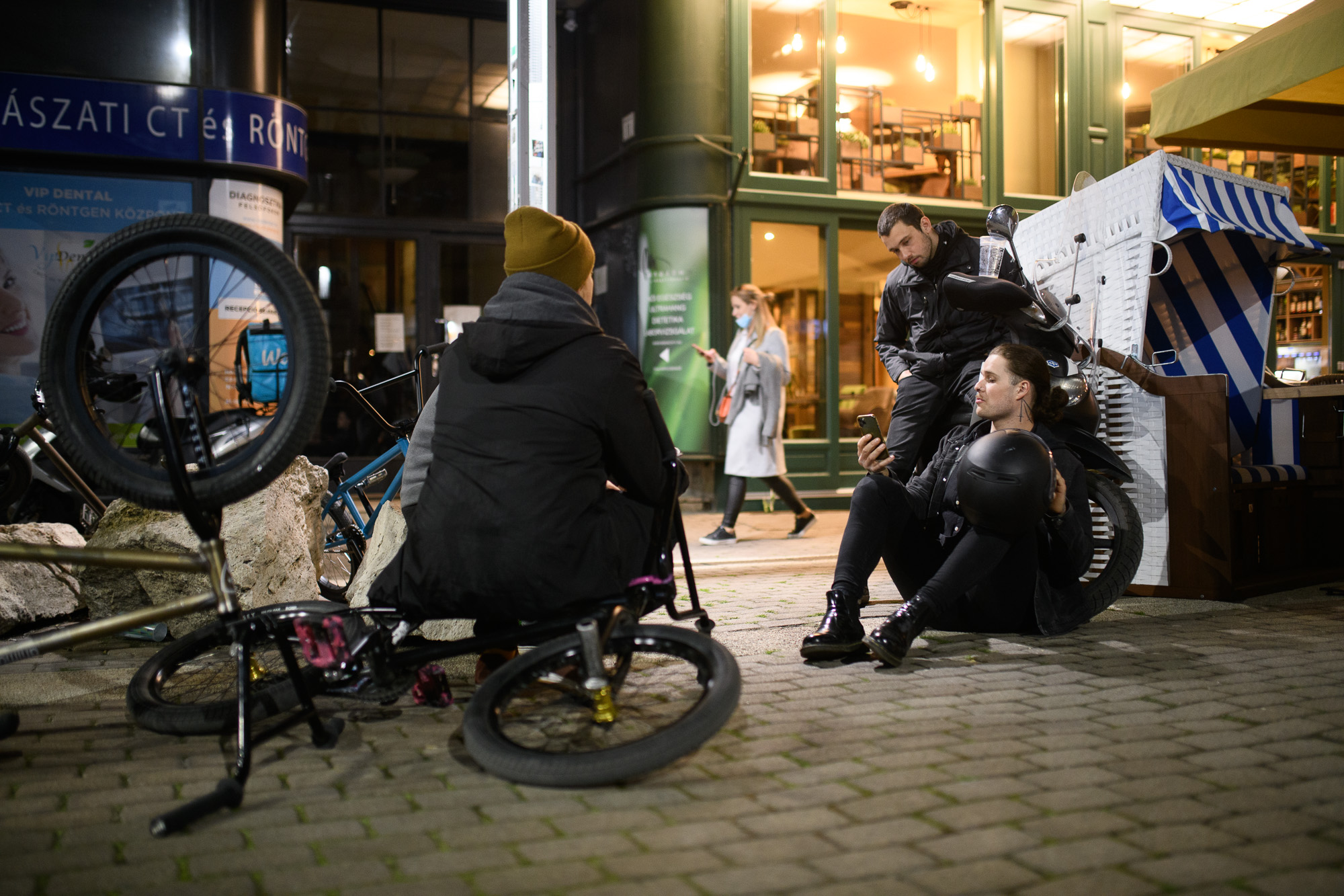 Terasznyitás, Budapest, bulinegyed