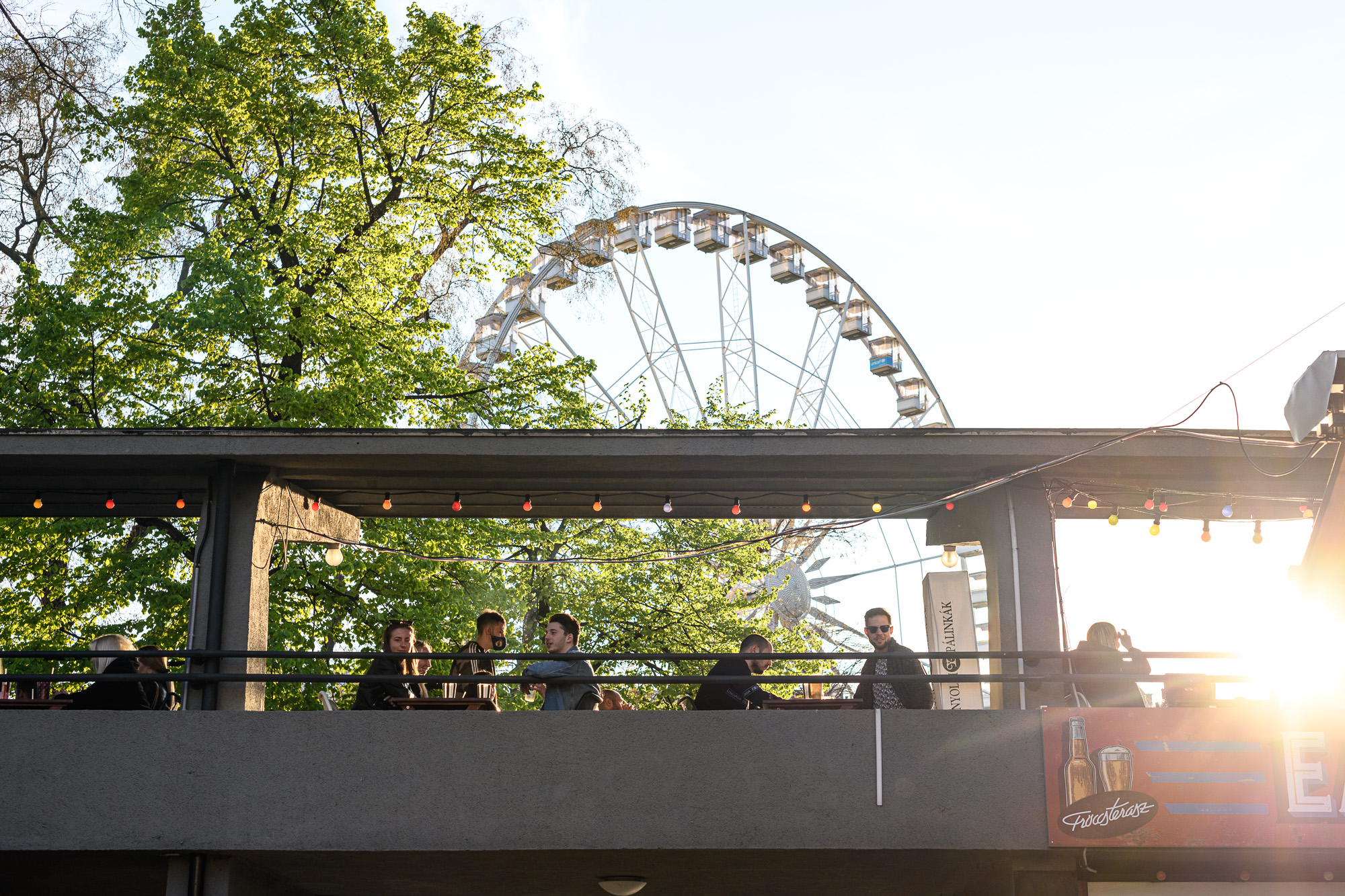 Terasznyitás, Budapest, bulinegyed