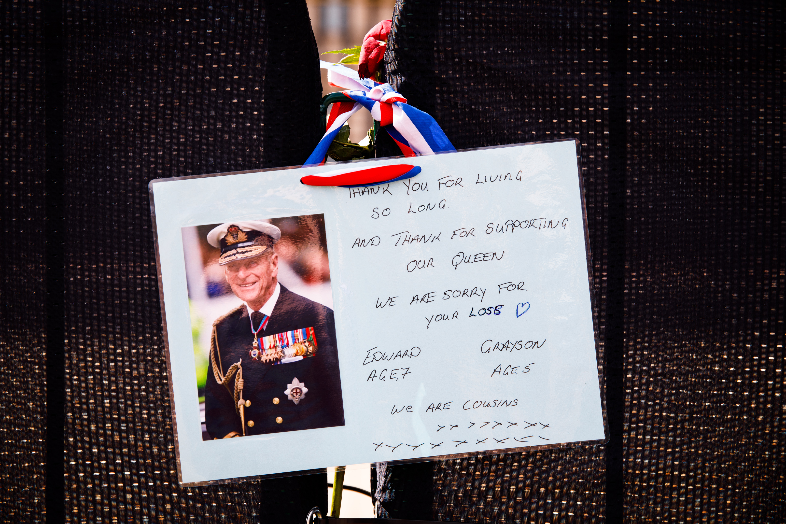 Fülöp hercegtől búcsúzó rajzok és lapok