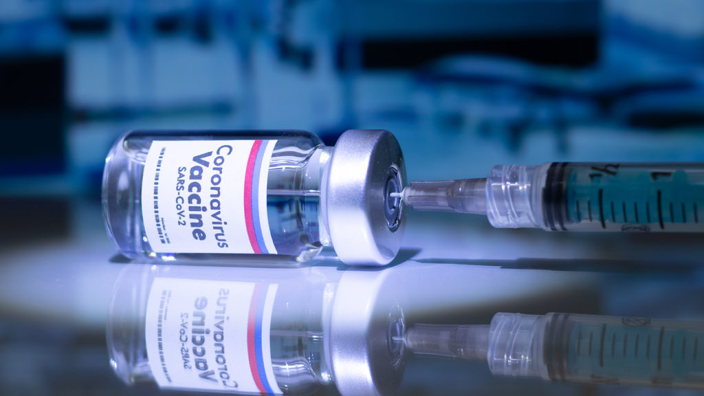 A Szputnyik V vakcinával összefüggő haláleseteket titkolhattak el az oroszok