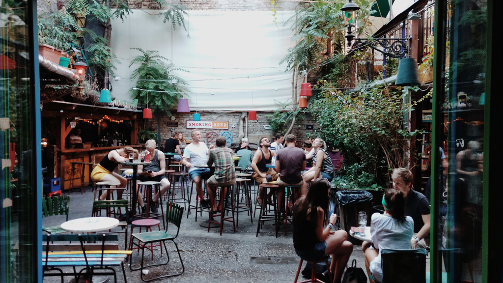 szimpla kert belseje