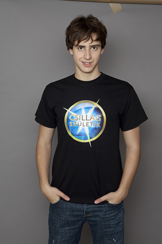 A Csillag születik 2 tehetségkutató elődöntőseiről készült régi műtermi képen Brasch Bence (Fotó: rtlklub.sajtoklub.tv/Nánási Pál)&nbsp;