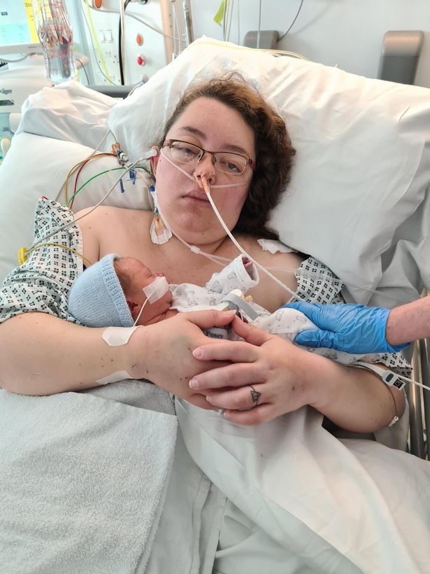 10 liter vért vesztett vajúdás közben egy kismama