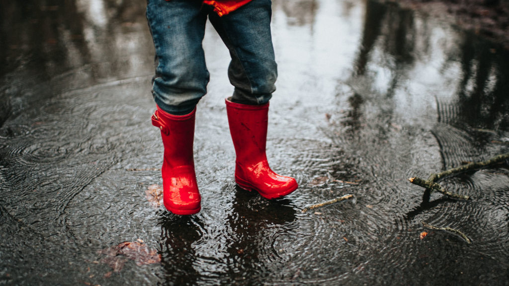 Széllel és esővel indul a hosszú hétvége