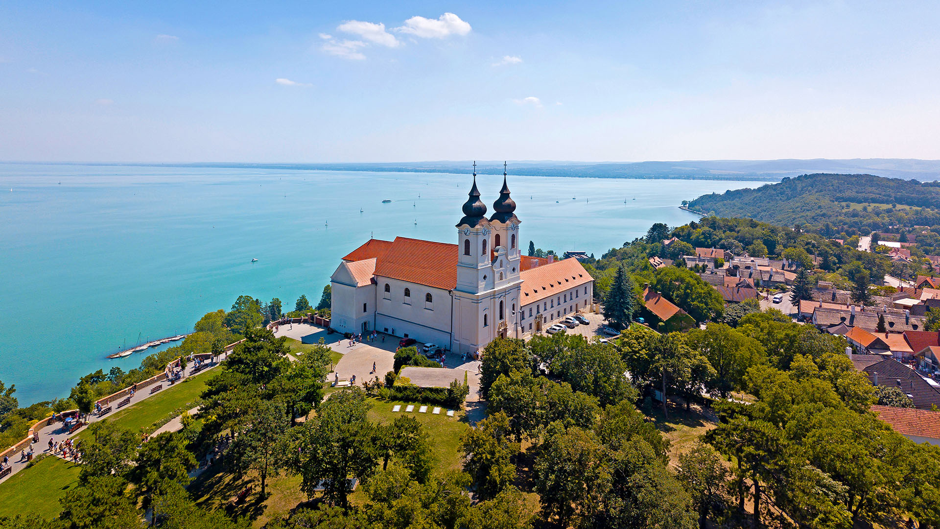 Szinte az egész ország a Balatonon volt a hosszú hétvégén