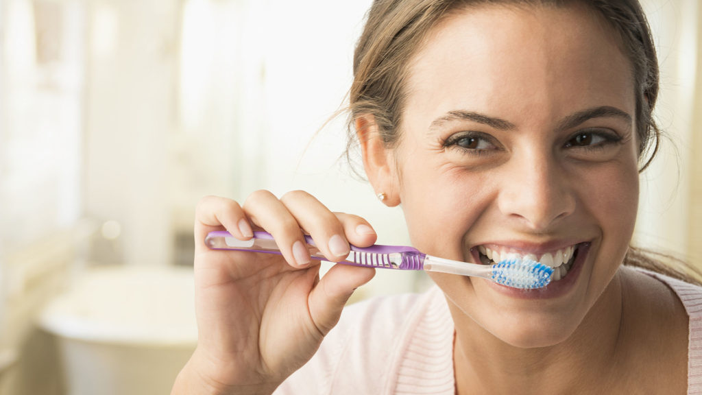 Ezzel a fogkefével 20 másodperc a fogmosás