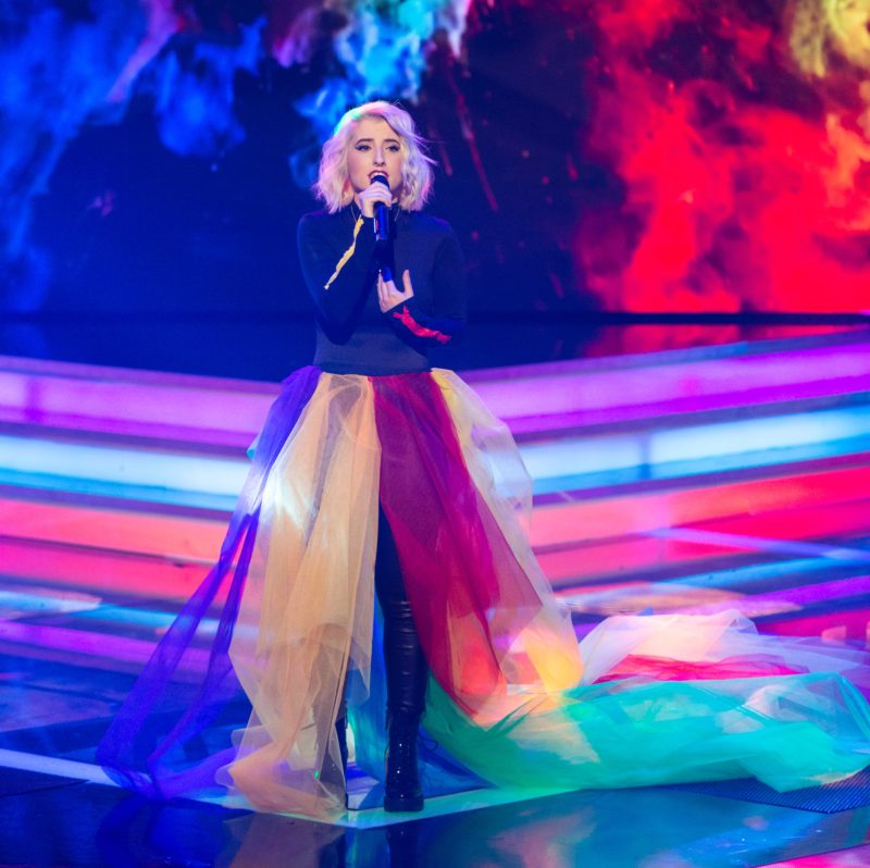 Tamáska Gabi az X-Faktor színpadán 