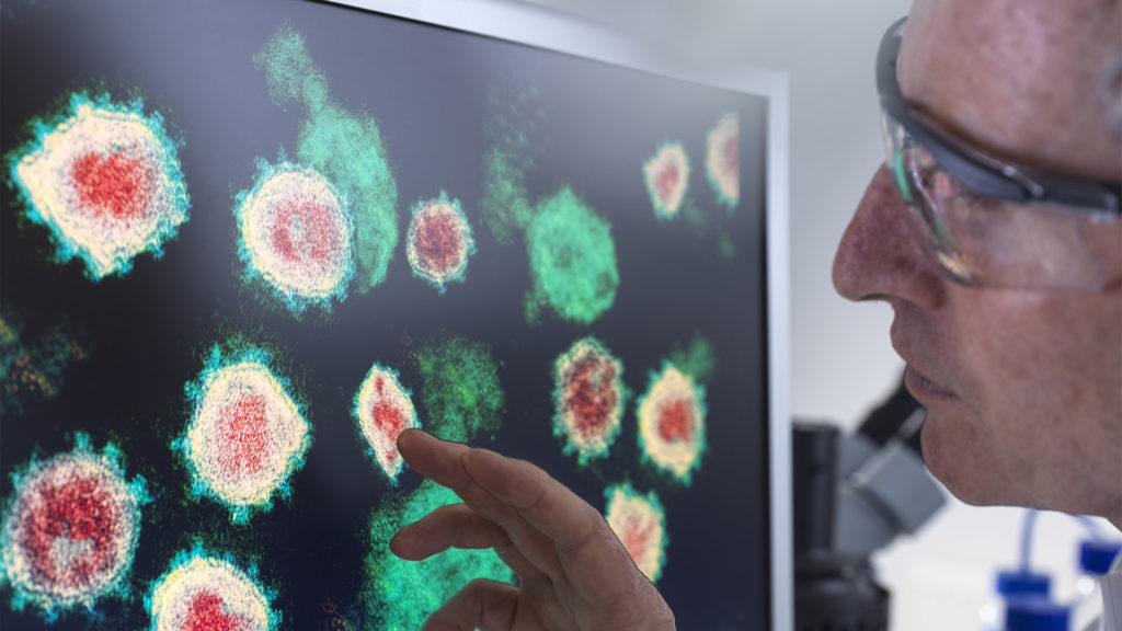 Kemenesi Gábor szerint az új variáns okozza a negyedik hullámot