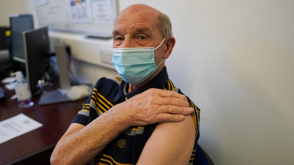 Több országban Pfizert kapnak harmadik dózisnak a kínai vakcinával oltottak