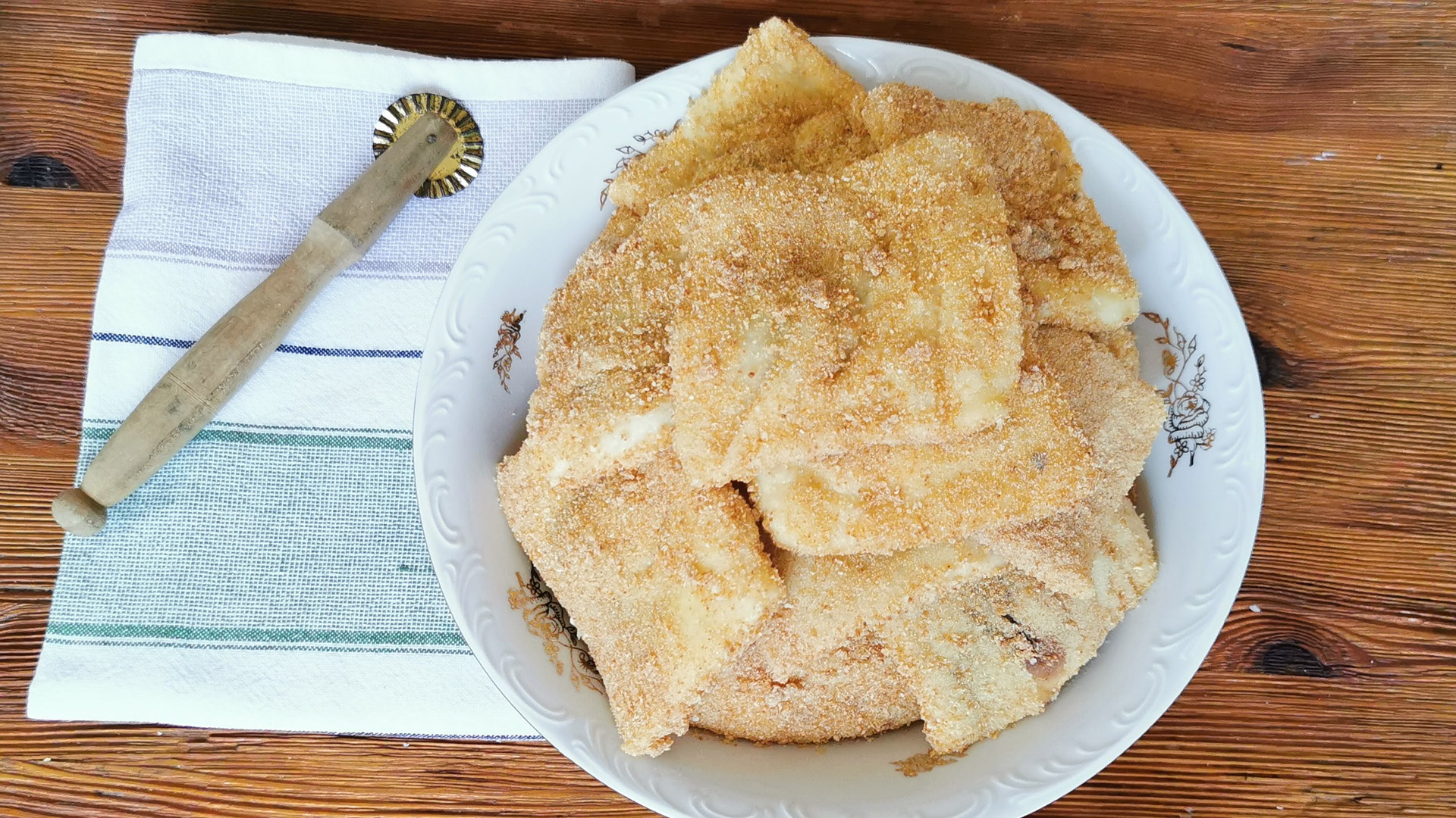 Jönnek az új lekvárok, főzzél gyorsan derelyét!