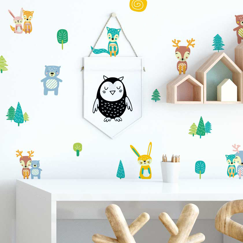 Erdei állatok a falon