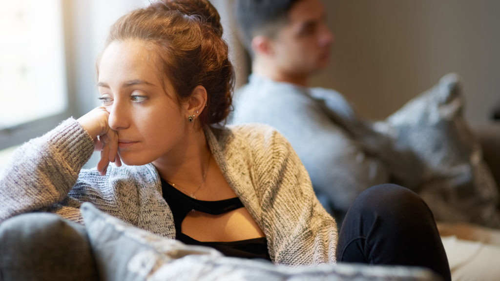 Nem azzal van a baj, ha elmondjuk, mi zavar minket a másik viselkedésében (fotó: getty images)