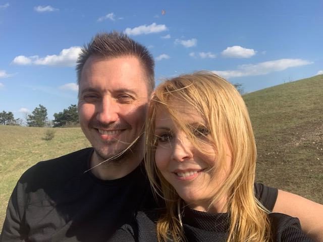 Vamos Erika és párja, Laci