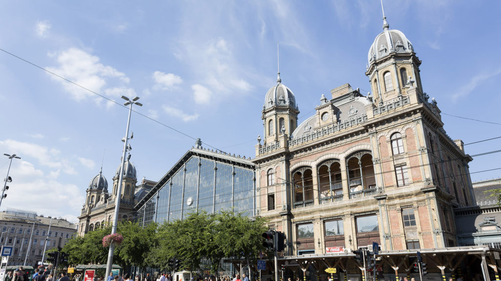 Egy hónapra lezárják a Nyugati pályaudvar épületét