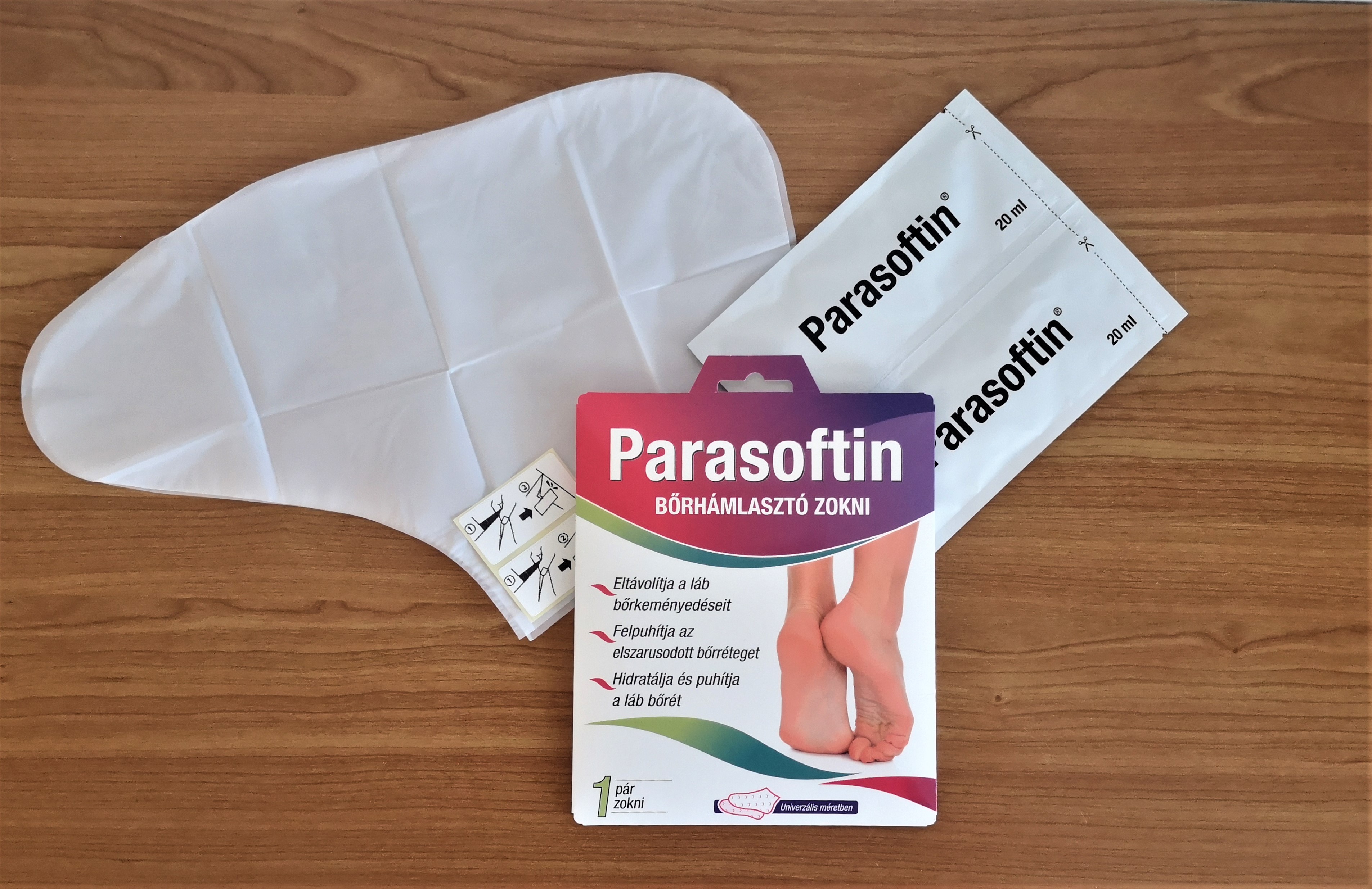 Egyszerűen eltünteti a bőrkeményedést: hámlasztó zoknit teszteltünk