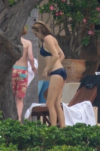 Julia Roberts bikinibe