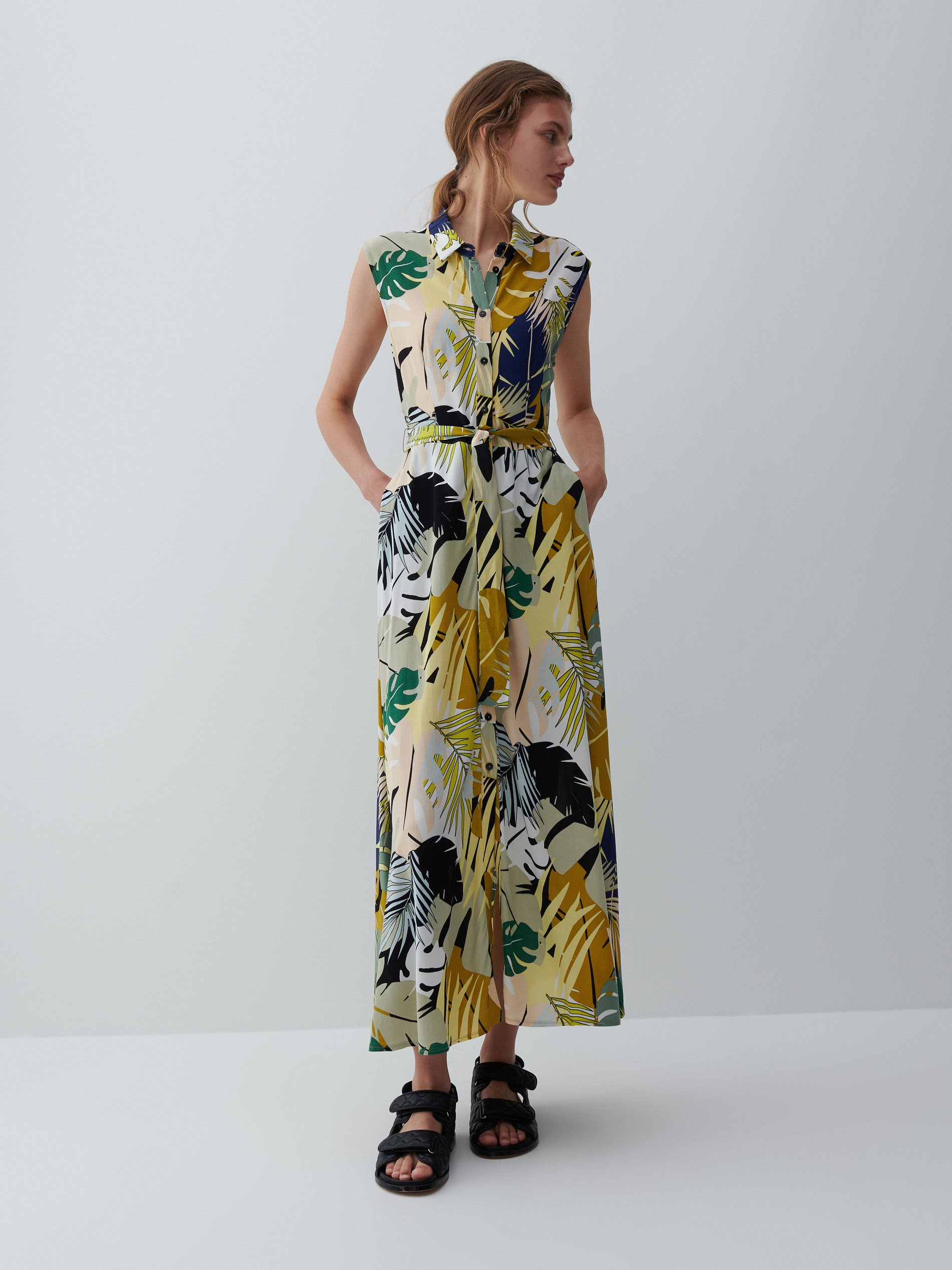 Reserved mintás viszkózruha