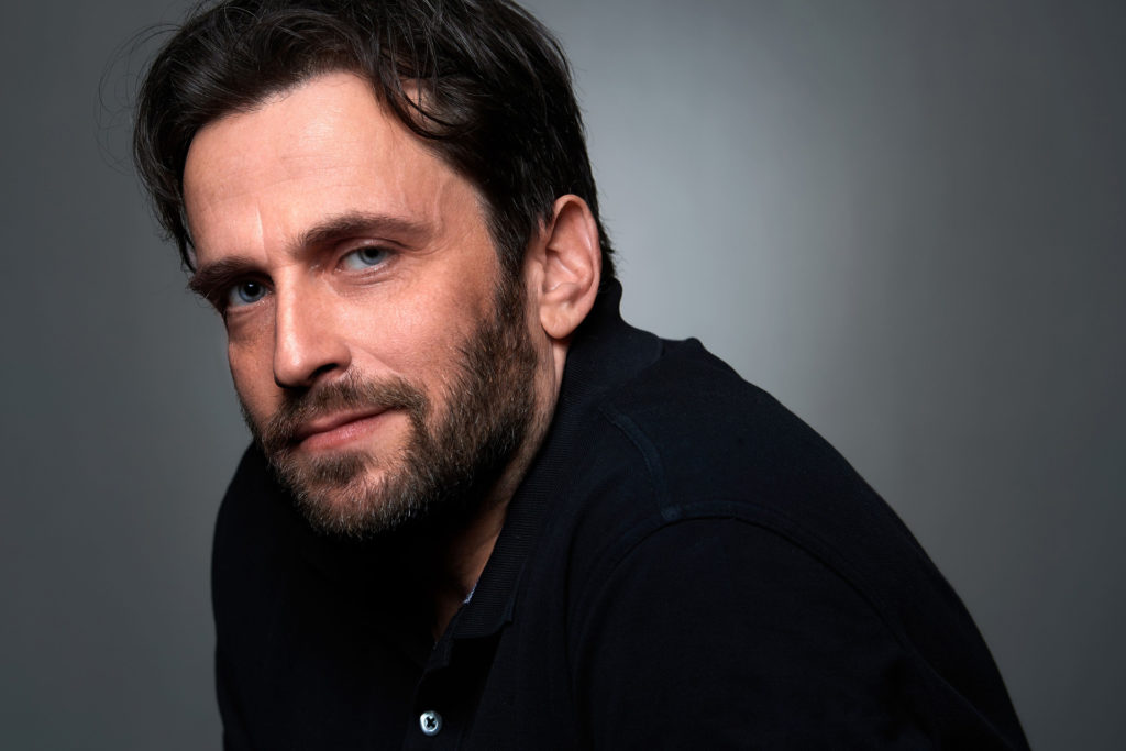 Interjú az ország világsztárinterjú-gurujával, Köves Gáborral