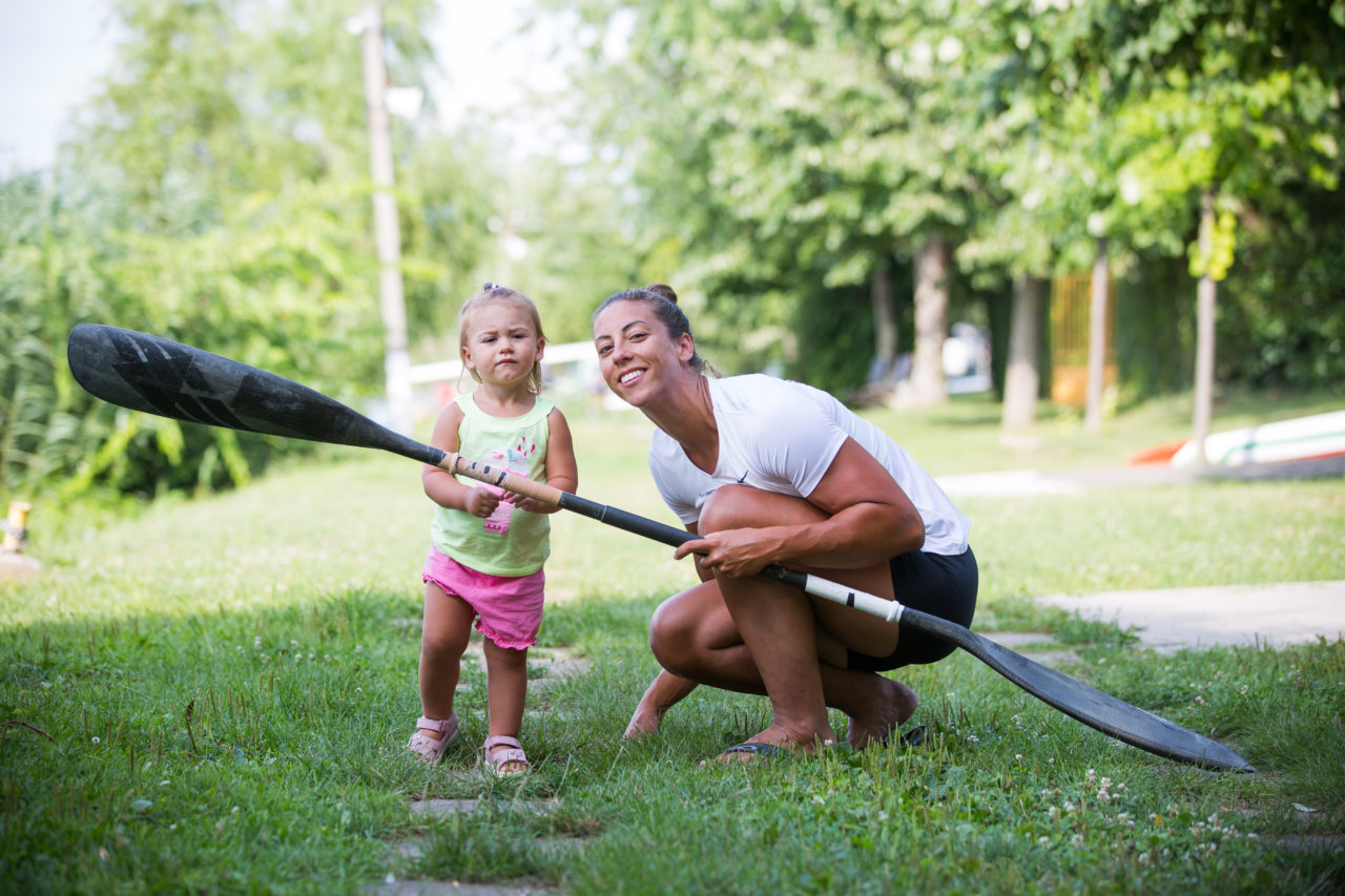 Csipes Tamara és kislánya