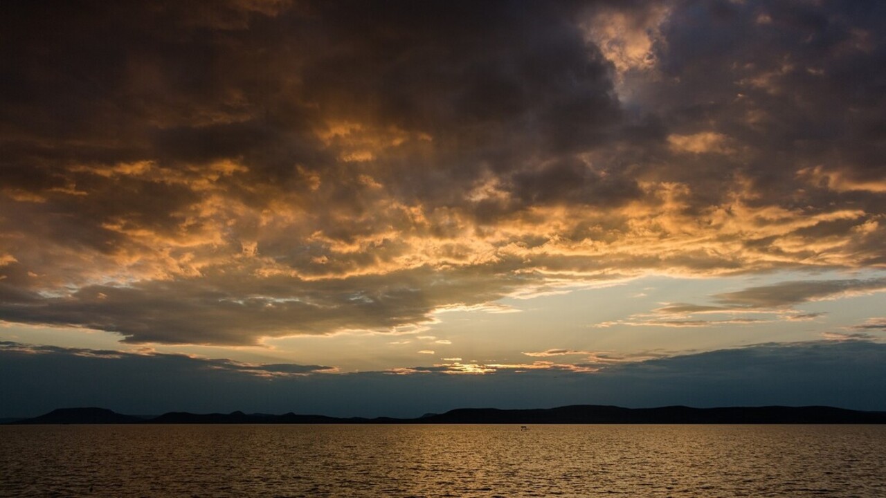 Tragédia a Balatonnál: testvérpár fulladt a vízbe