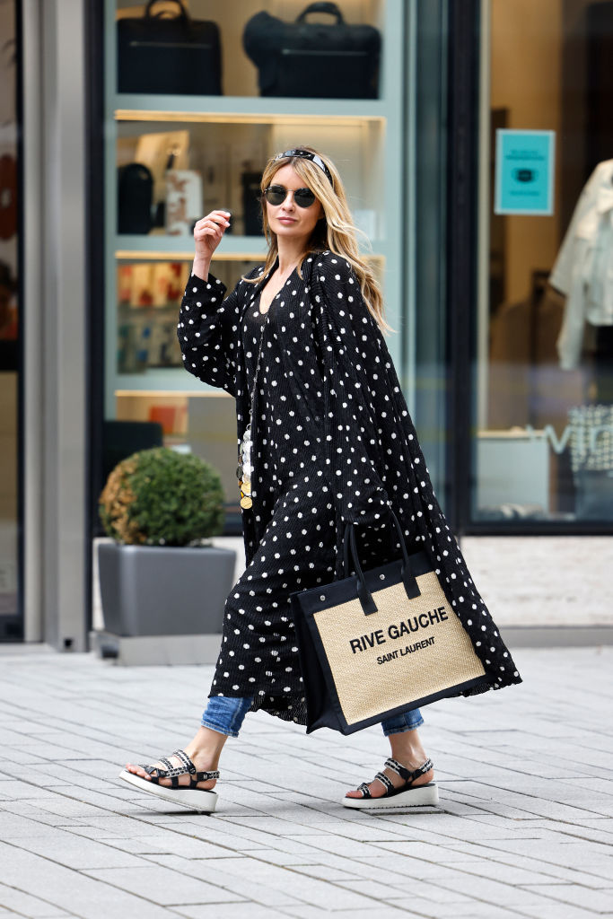 Így hordd a zsákruhát!