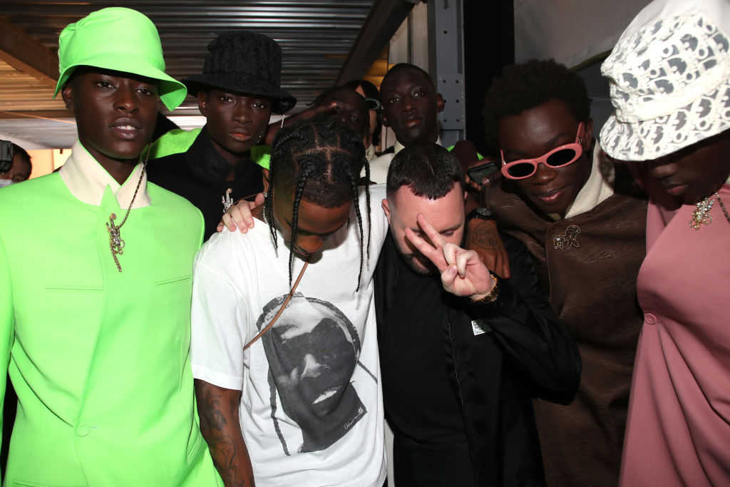 Travis és  Dior kreatív igazgatója