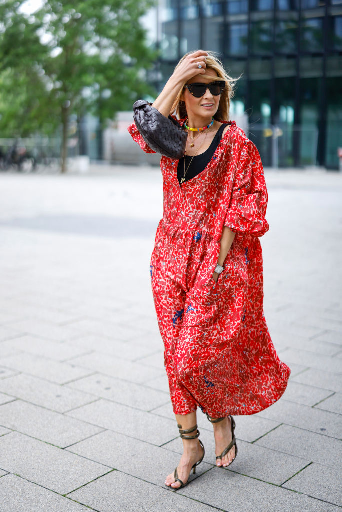 Így hordd a zsákruhát!