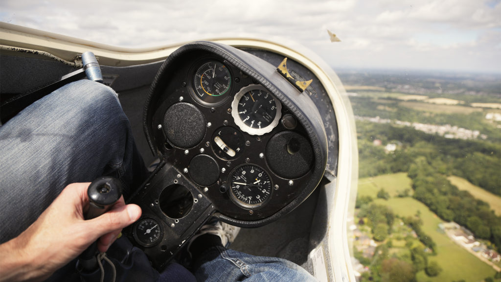 Lezuhant egy vitorlázó repülőgép Apostagnál