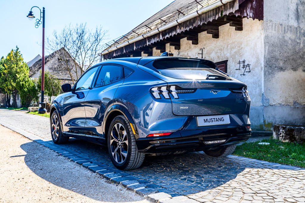 Autóteszt: kipróbáltuk a Ford Mustang Mach-E csúcsmodelljét