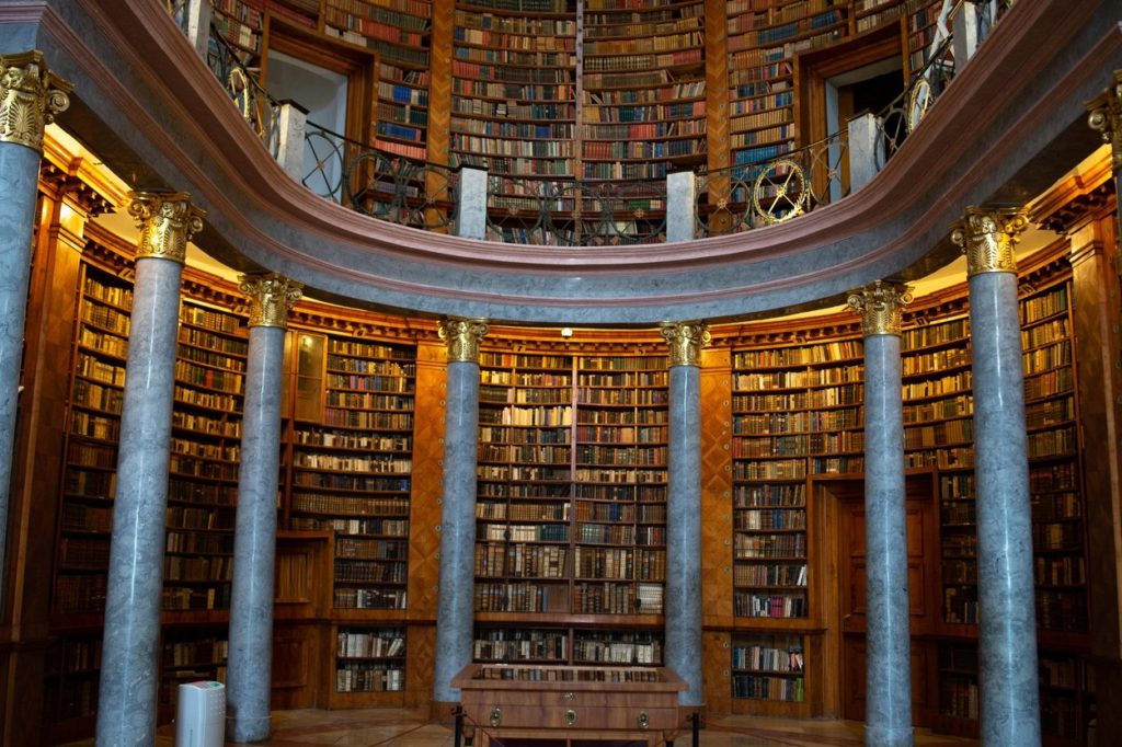 Pannonhalma Főapátság könyvtár 