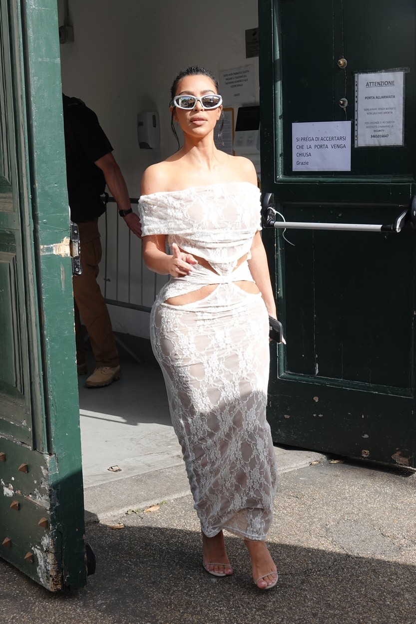 Sztárok fehér ruhában