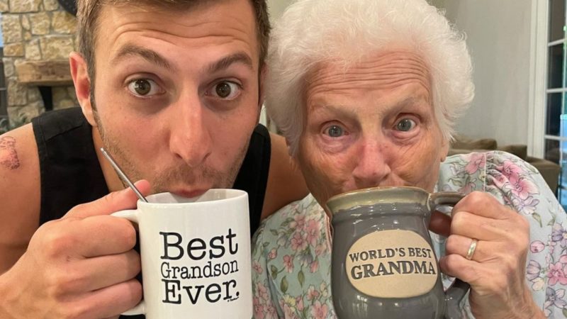 Ross Smith és nagymamája